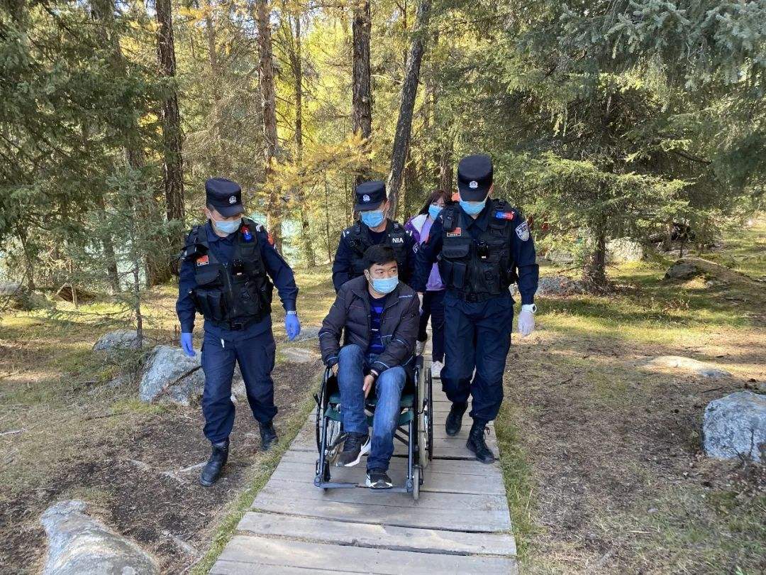 智慧灯杆一键报警