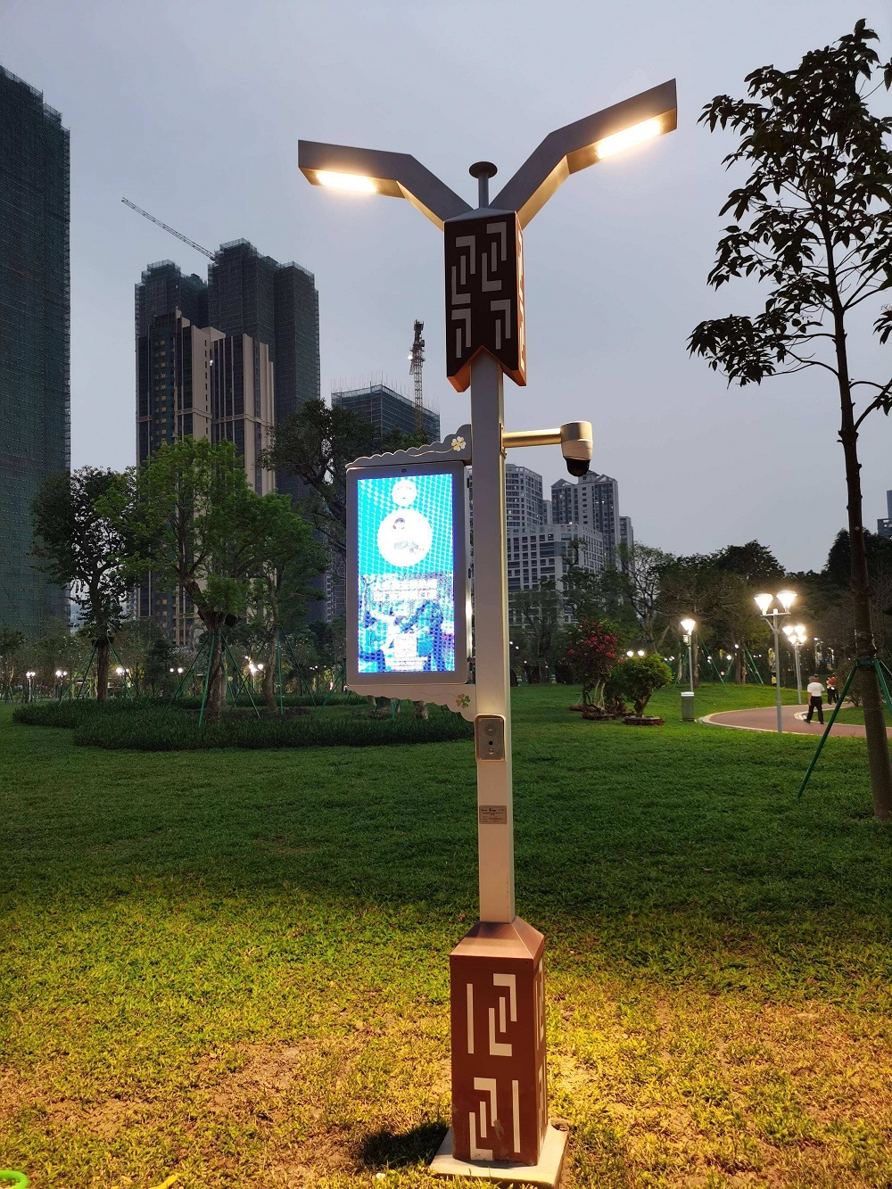 熙枚智慧灯杆